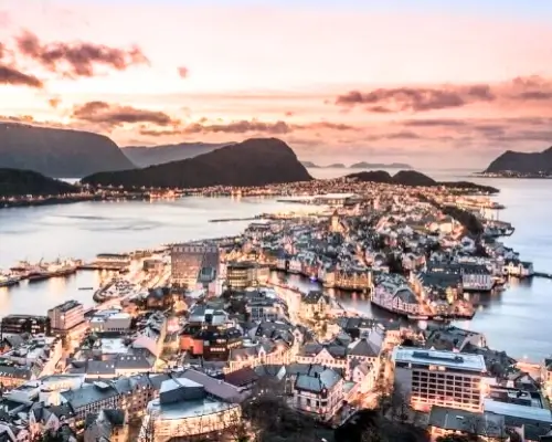 Смотровая площадка Фьелльстуа — главный панорамный балкон Олесунна